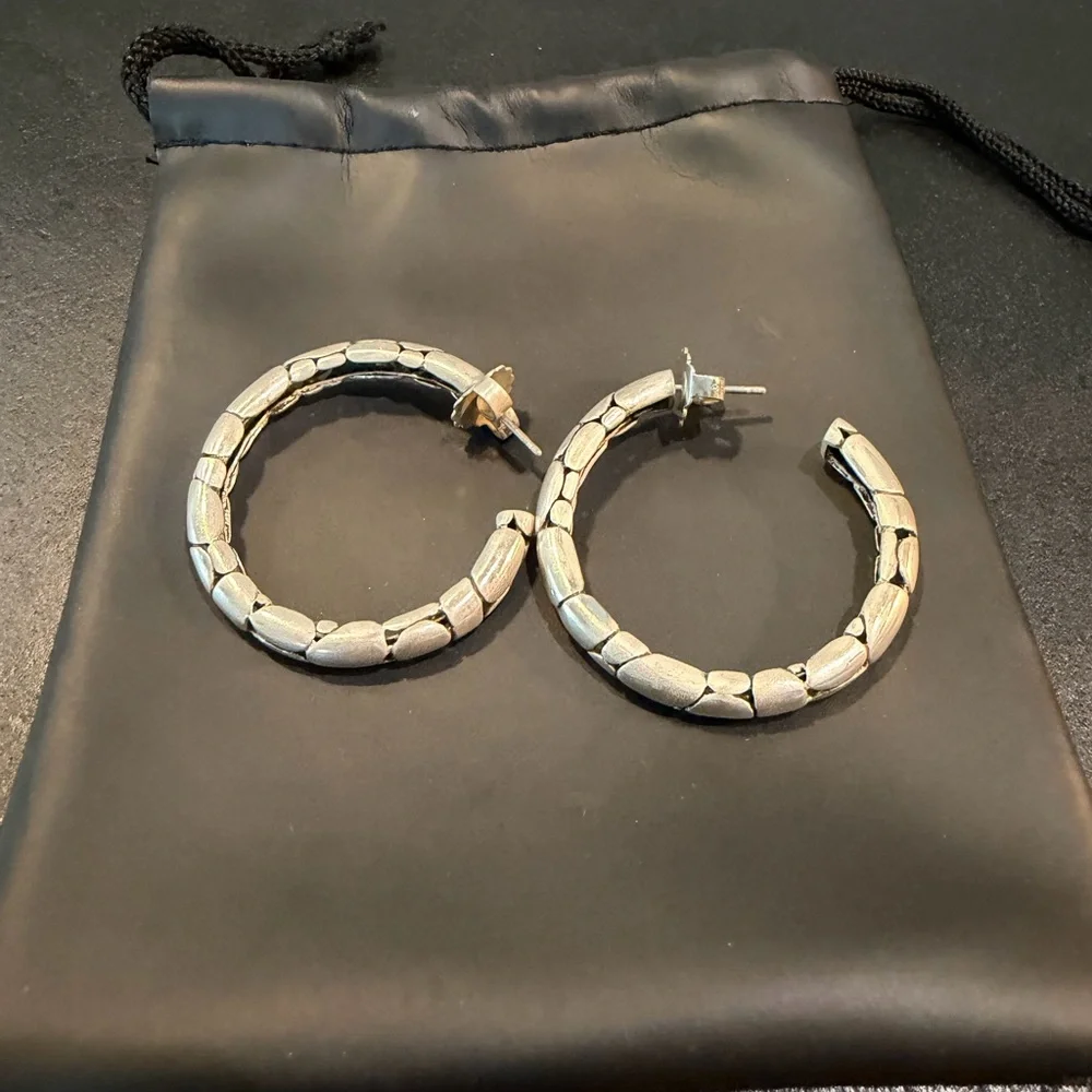 John Hardy Sterling Silver Pebble Kali Earrings - Picture 2 of 6
